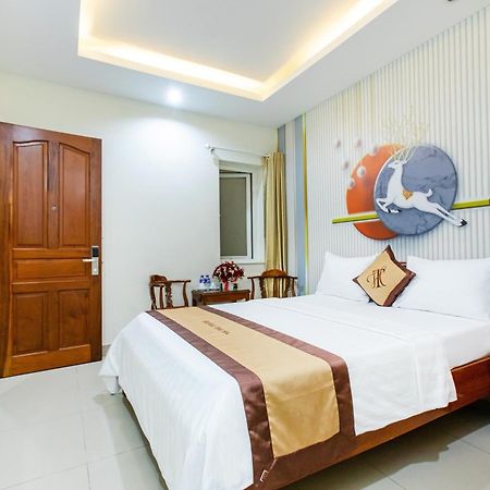 Thu Ha Airport - San Bay Tan Son Nhat Хошимін Екстер'єр фото